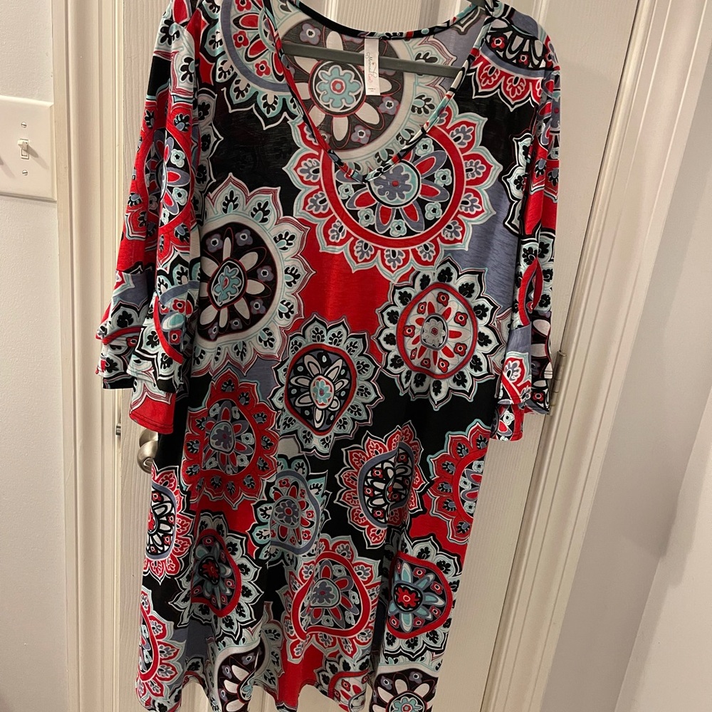 Dress - Picture 2 of 2